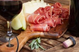 Read more about the article What Wine Goes with Pork Dishes